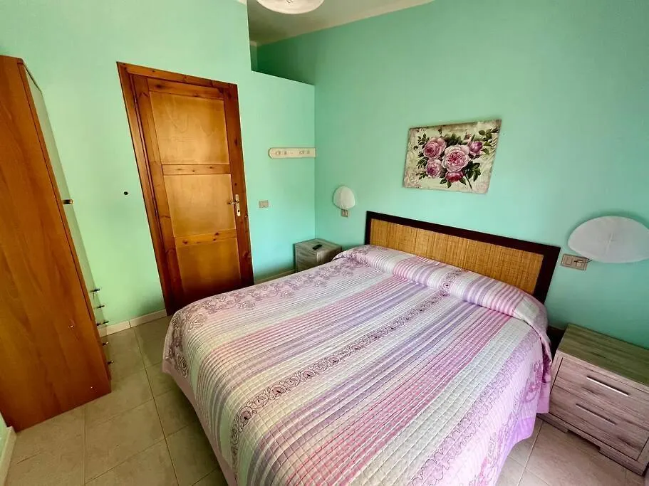 Apartment Casa Phedra By La Via Del Mare Viaggi E Vacanze Villasimius Italy