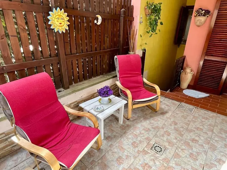 Casa Phedra By La Via Del Mare Viaggi E Vacanze Villasimius 0*,  Italy