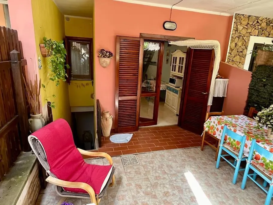 Casa Phedra By La Via Del Mare Viaggi E Vacanze Villasimius 0*,